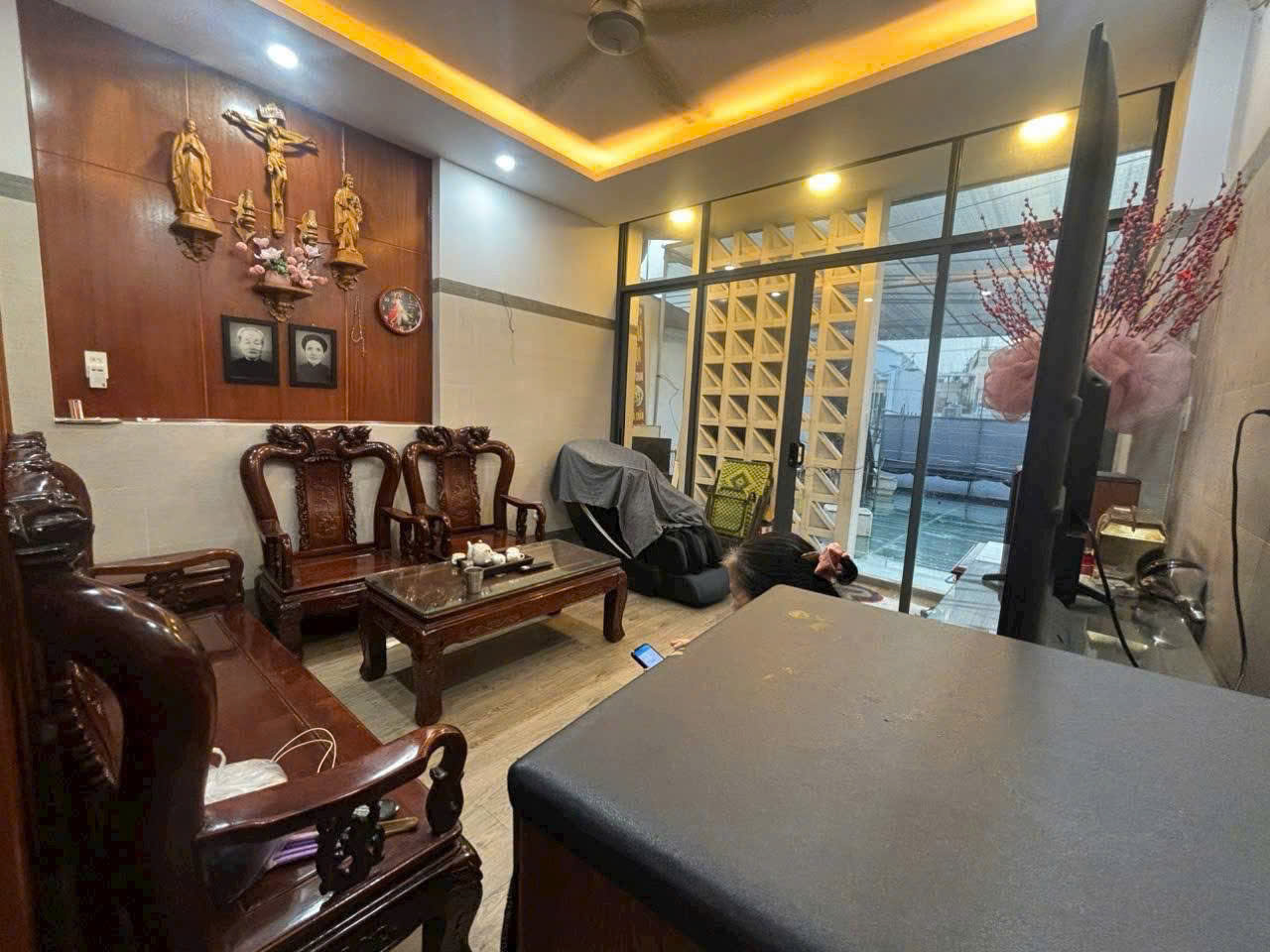 NHÀ 5 TẤM (4x20) MẶT TIỀN NGUYỄN VĂN QUÁ GIẢM NGAY 1.3 TỶ GIÁ CHỈ 11.2 TỶ - Ảnh 2