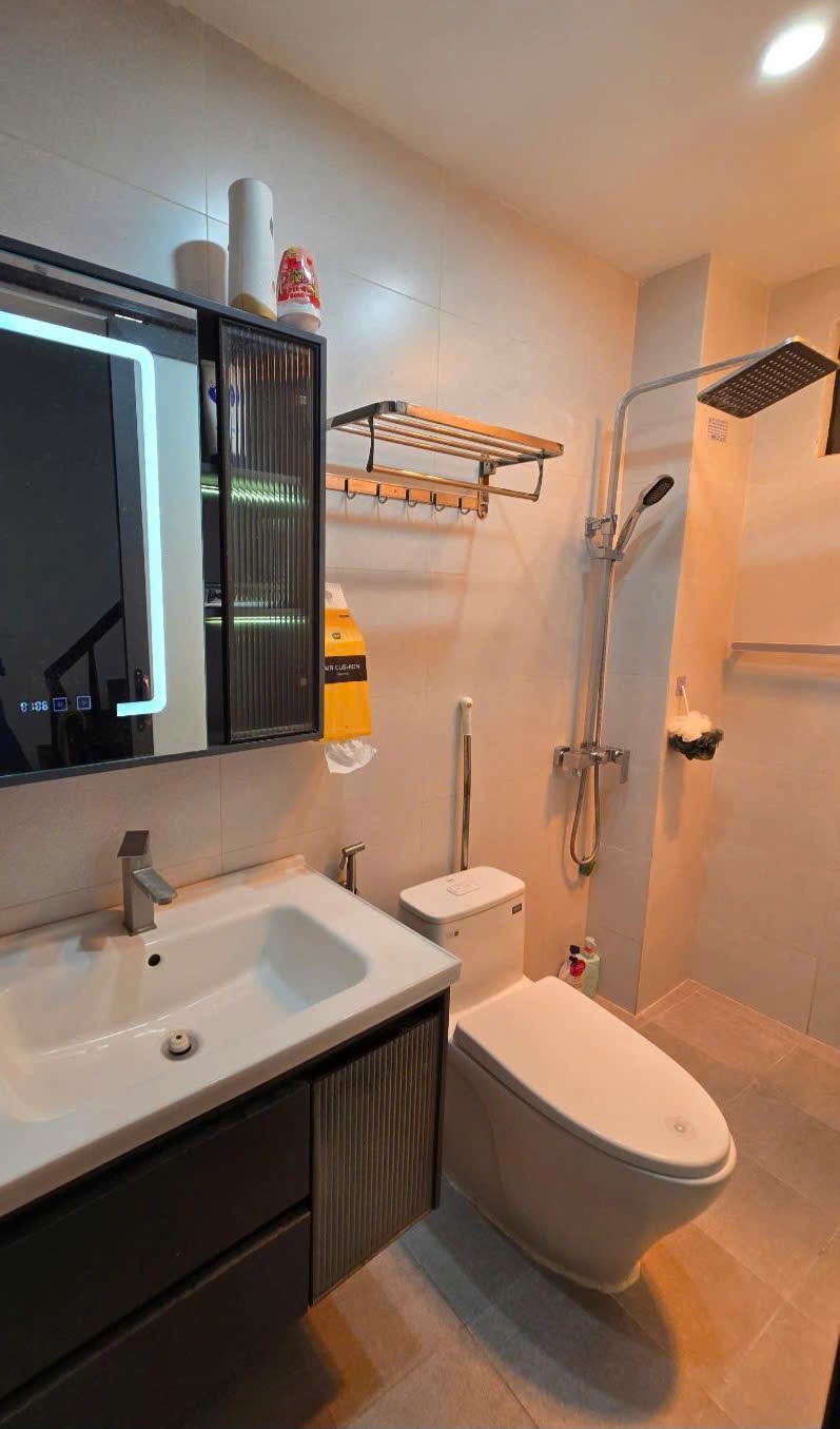 Nhà đẹp Tân Ấp, cách mặt phố 5m, nội thất sang trọng, sổ vuông chính chủ - Ảnh 4