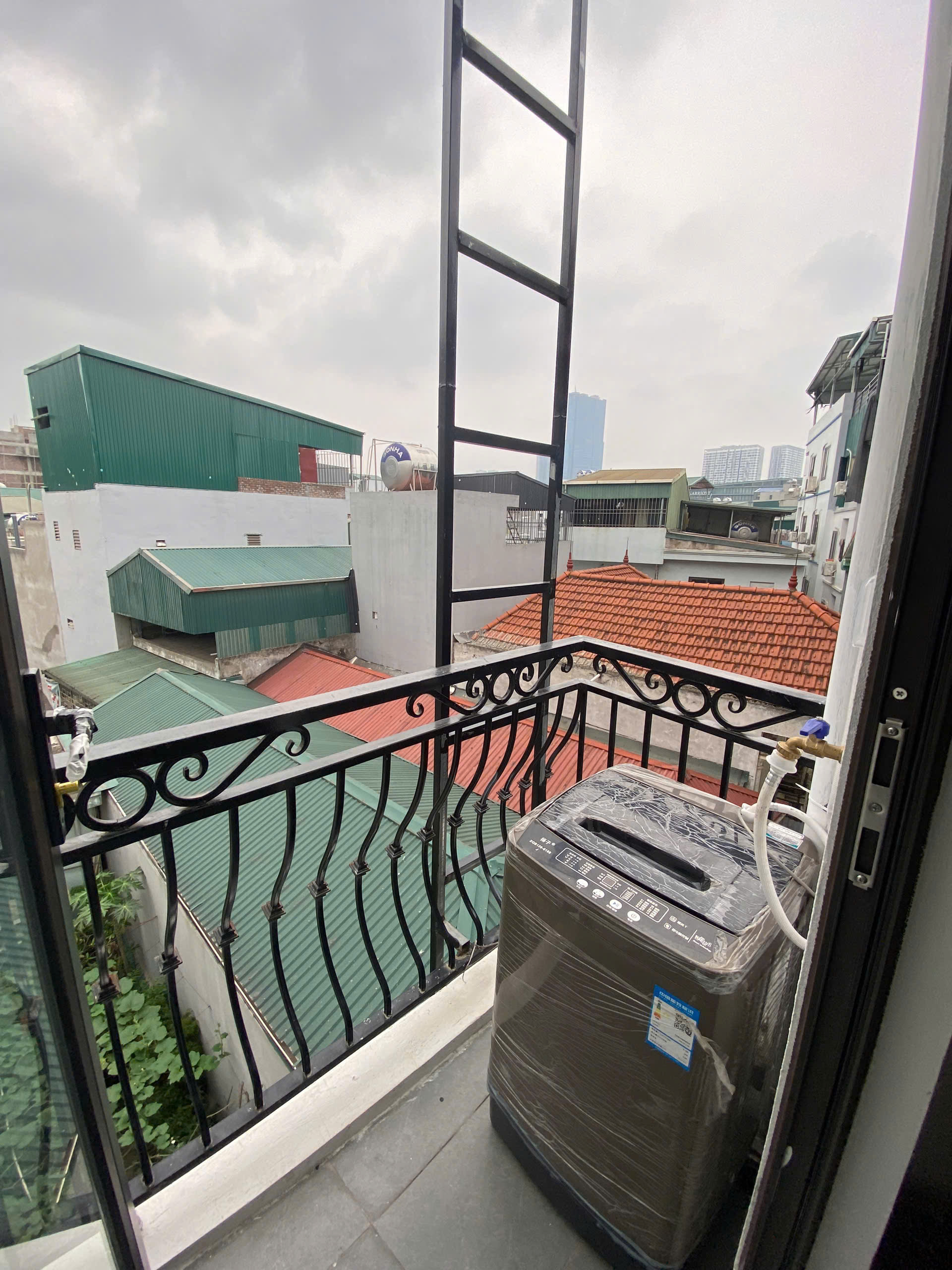 (Cực hiếm) Căn hộ Gác xép cao cấp 20m2 mới khai trương tại ngõ 116 Miếu Đầm - Có máy giặt riêng - Ảnh 4