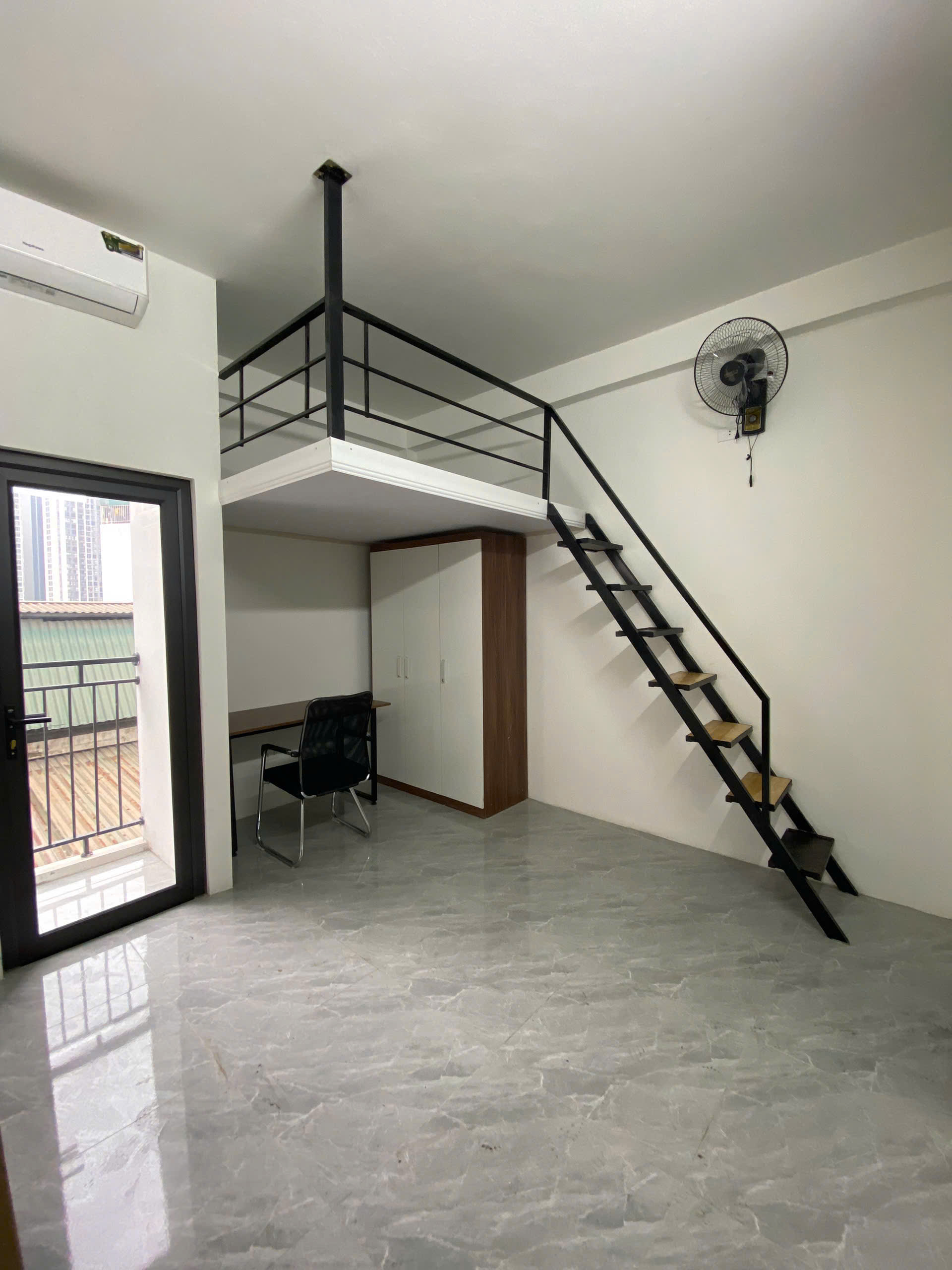 (Cực hiếm) Căn hộ Gác xép cao cấp 20m2 mới khai trương tại ngõ 116 Miếu Đầm - Có máy giặt riêng - Ảnh 1