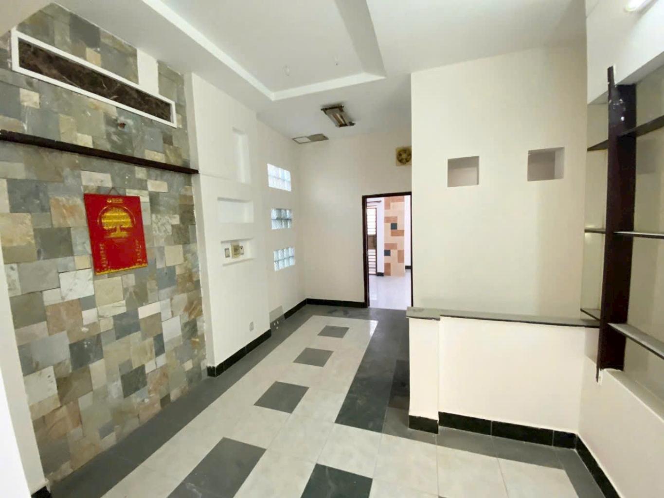 CẦN TIỀN BÁN RẤT GẤP NHÀ PHẠM THẾ HIỂN [P7, Q8] DT: 75M2 (4.5X 15M] 3PN,2WC CHỈ 3.8 TỶ - Ảnh 2