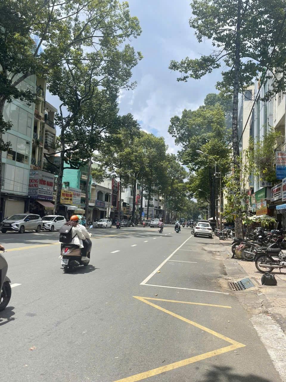 ***19 TỶ TL, Nhà Mặt Tiền An Dương Vương Chuyên Showroom Ôtô Quận 5** - Ảnh chính