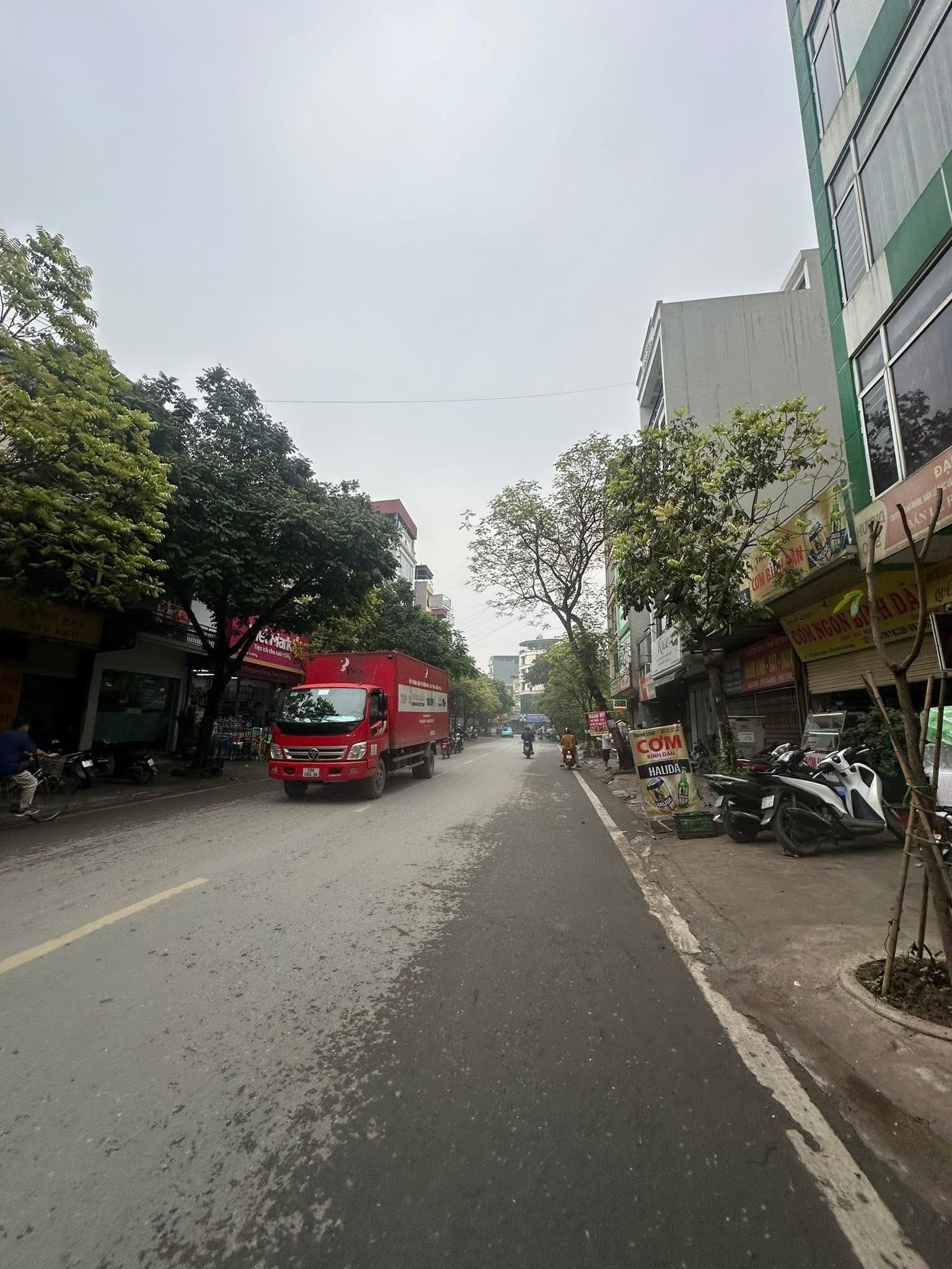 khu vực đang phát triển triển cao, đường rộng, kinh doanh cực tốt, nhà đang cho thuê 30t/ tháng. - Ảnh chính