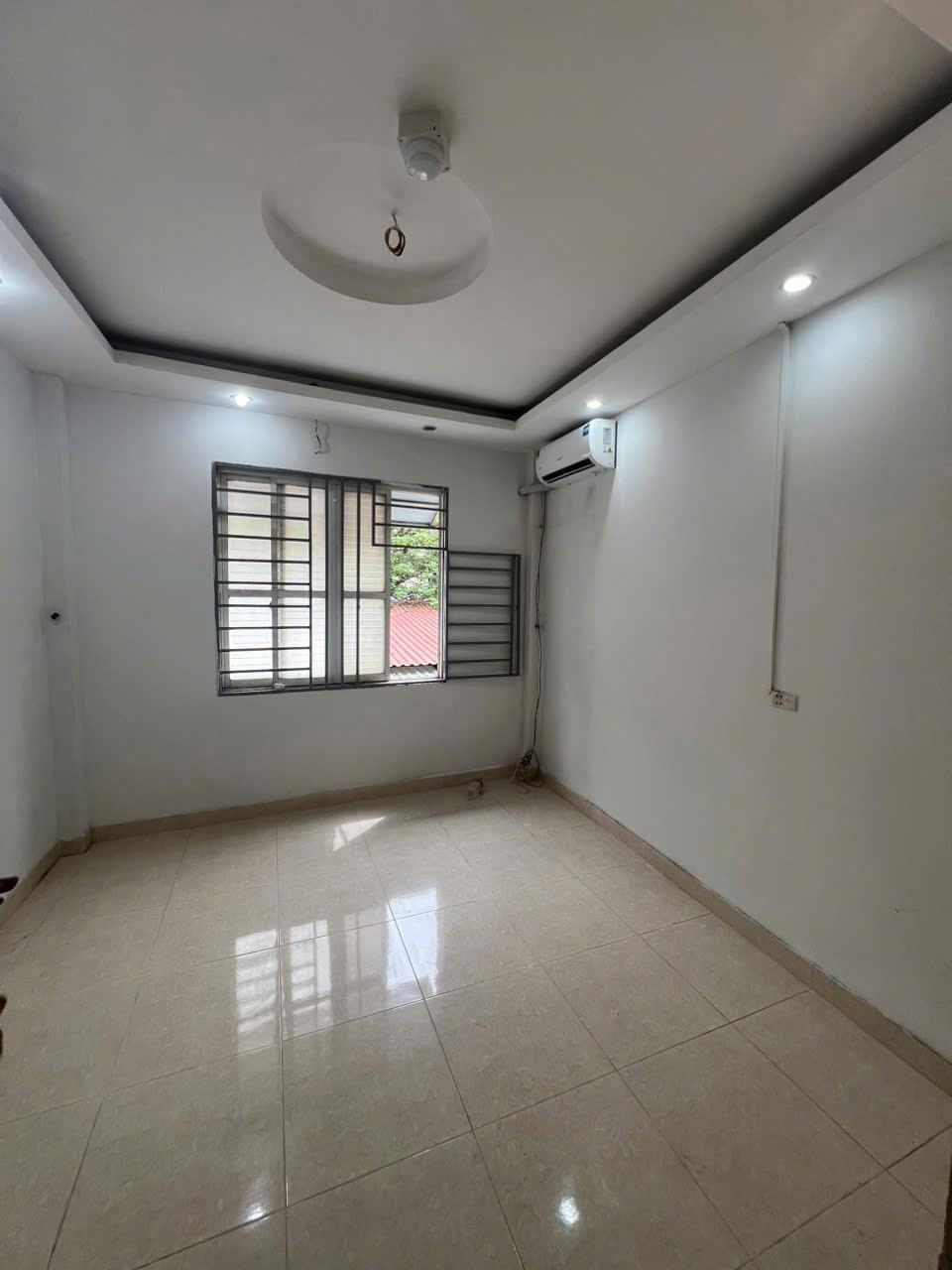 Cho thuê nhà ngõ 278 Thái Hà, Trung Liệt, Đống Đa 45m x 3T giá 13.5tr, ngõ ô tô, KD - Ảnh 2