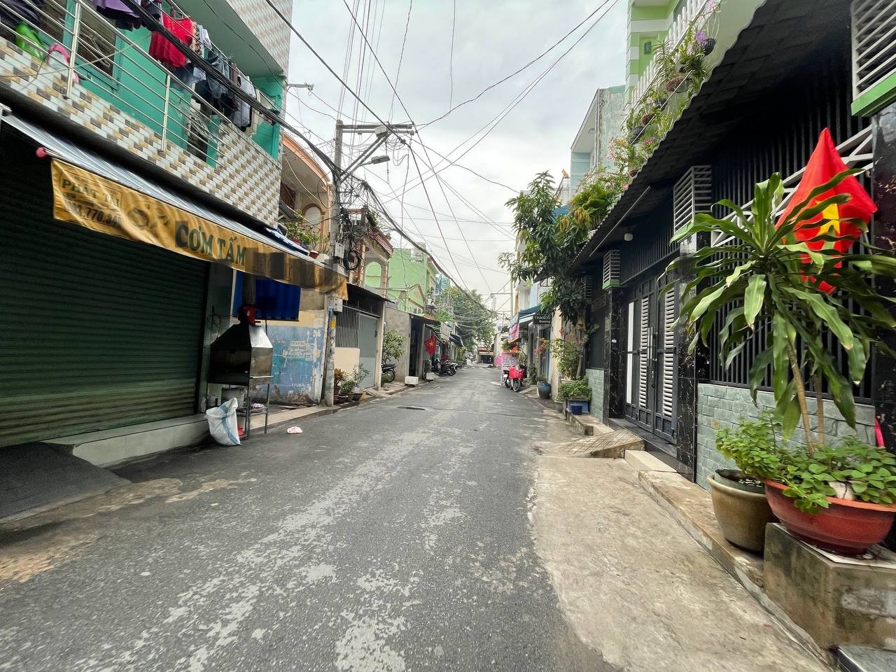 Bán Nhà 50m² Hẻm xe hơi 4m Lý Thánh Tông, Tân Phú, 4PN - Ảnh chính