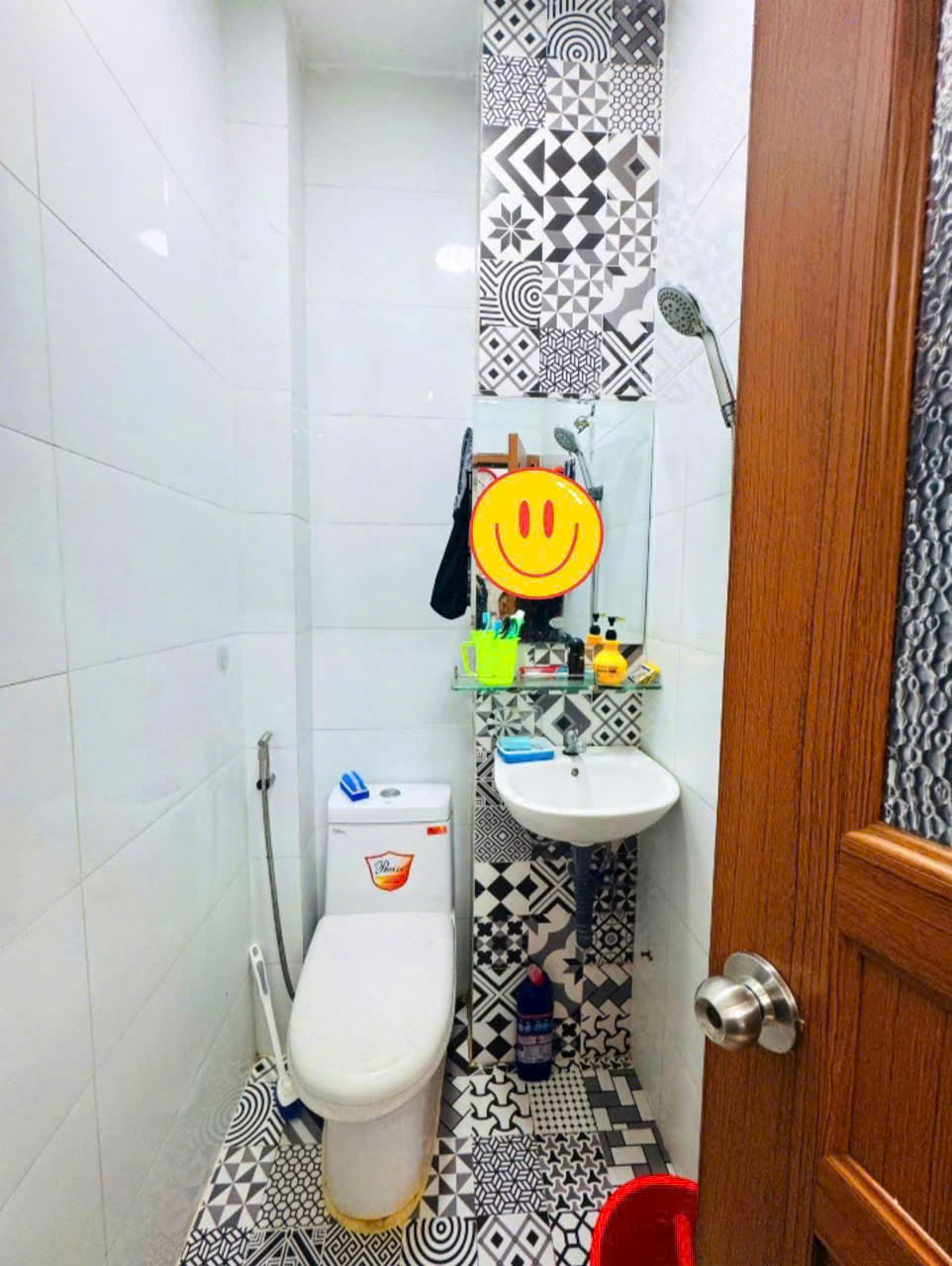 SÁT MẶT TIỀN VĨNH KHÁNH TRUNG TÂM Q 4 <br><br>DT 30 M2 CÓ 1 TỶ - Ảnh 4