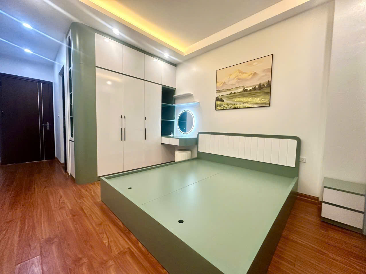🏡 BÁN NHÀ NGỌC THỤY - LONG BIÊN – 4 TẦNG – 4 PHÒNG NGỦ – GIÁ 9.2 TỶ<br><br>📍 Vị trí cực đẹp: - Ảnh 3