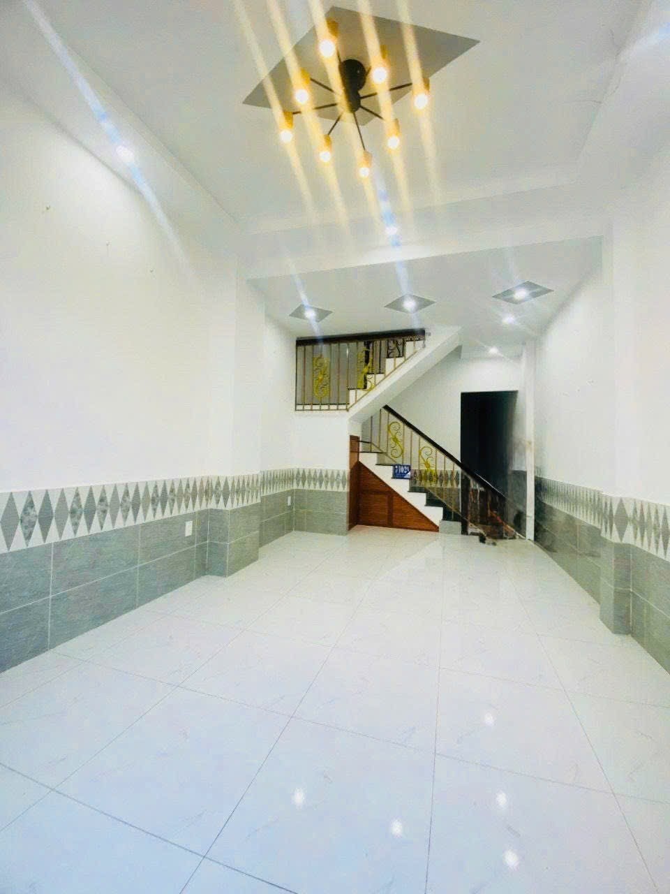Bán nhà Linh Tây Thủ Đức – 1 trệt 1 lầu – gần Kha Vạn Cân – giá bán 3.4 tỷ - Ảnh 1
