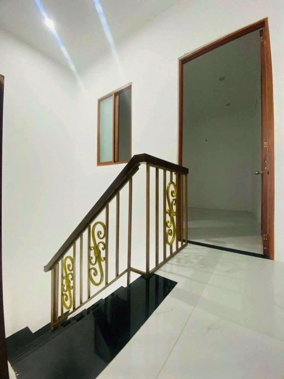 Bán nhà Linh Tây Thủ Đức – 1 trệt 1 lầu – gần Kha Vạn Cân – giá bán 3.4 tỷ - Ảnh 2
