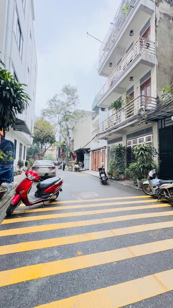 NHÀ CHỦ TỰ XÂY – 2 THOÁNG – Ô TÔ 46 CHỖ ĐỖ CỬA –  CHU HUY MÂN, LONG BIÊN-TIỆN ÍCH NGẬP - Ảnh chính