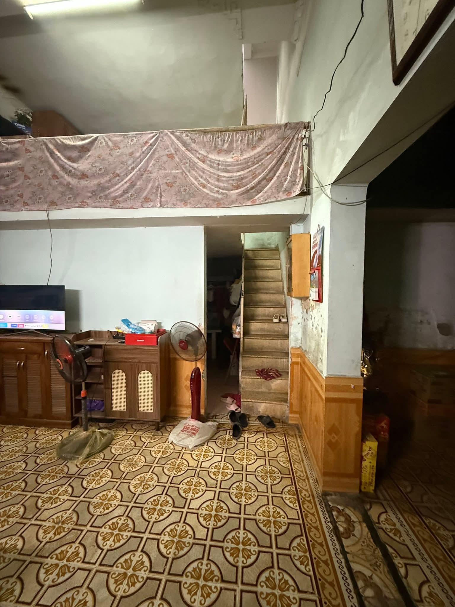 NHÀ MẶT ĐƯỜNG ĐÊ LA THÀNH BA ĐÌNH, VỊ TRÍ ĐẸP HIẾM KINH DOANH ĐỈNH. DT 197M2 GIÁ 75.63 TỶ - Ảnh 1
