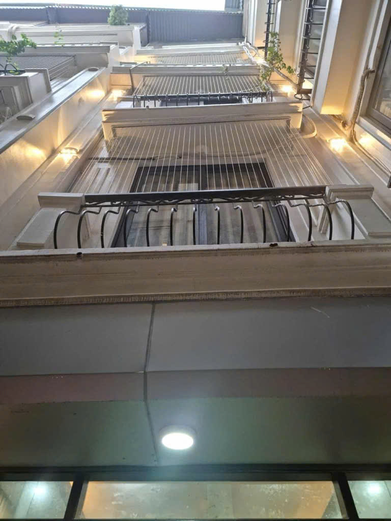 SIÊU PHẨM TÂY HỒ - TẶNG FULL NT - 15M RA MẶT PHỐ - HÀNG XÓM CIPUTRA - DT30M2X5T - GIÁ 6.6 TỶ - Ảnh chính