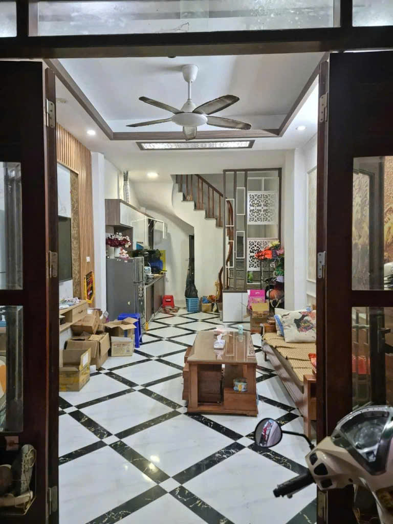 SIÊU PHẨM TÂY HỒ - TẶNG FULL NT - 15M RA MẶT PHỐ - HÀNG XÓM CIPUTRA - DT30M2X5T - GIÁ 6.6 TỶ - Ảnh 1