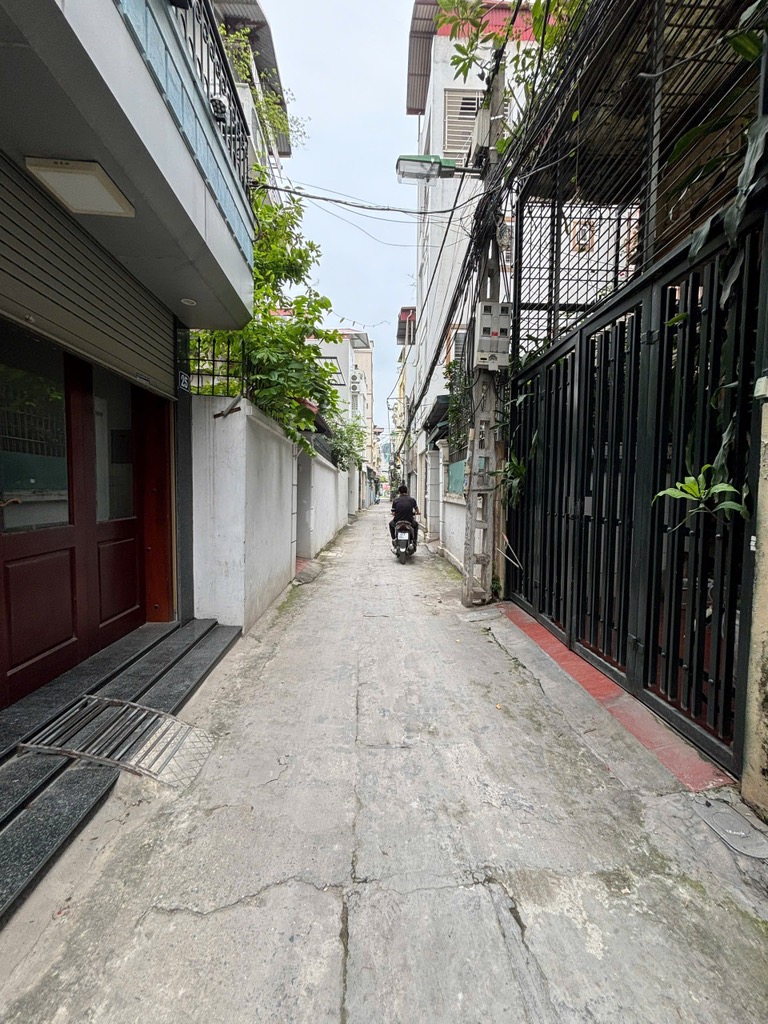 BÁN NHÀ HỒNG TIẾN 13 tỷ 55m NGÕ Ô TÔ THÔNG THOÁNG GẦN PHỐ,LONG BIÊN - Ảnh 1