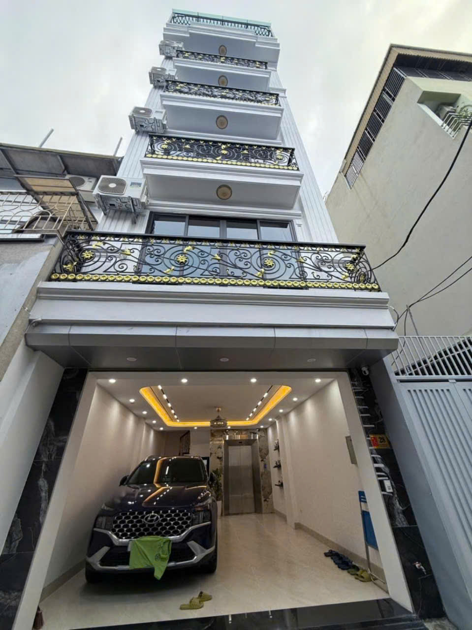 GẤP GẤP - CHỦ NHỜ BÁN GẤP CĂN NHÀ NGỌC THỤY - LB - 54M2 - 6 TẦNG - THANG MÁY - GARA Ô TÔ 7 CHỖ - 1X - Ảnh chính
