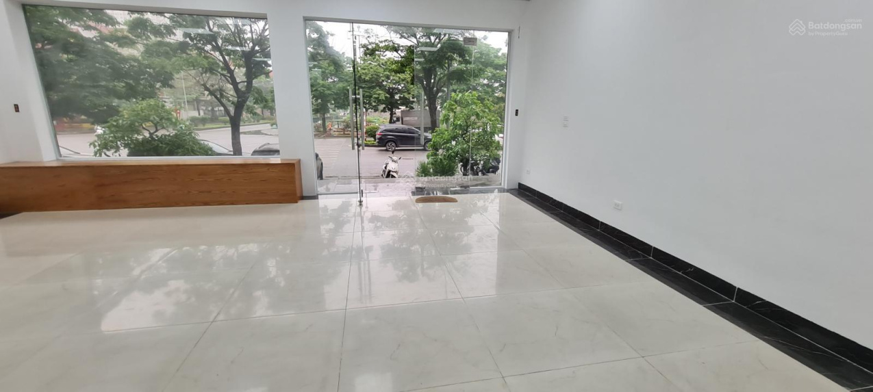 Cho thuê biệt thự căn góc KĐT Thành phố Giao Lưu, 200m2, 4 tầng, đã hoàn thiện nội thất, giá thỏa - Ảnh chính