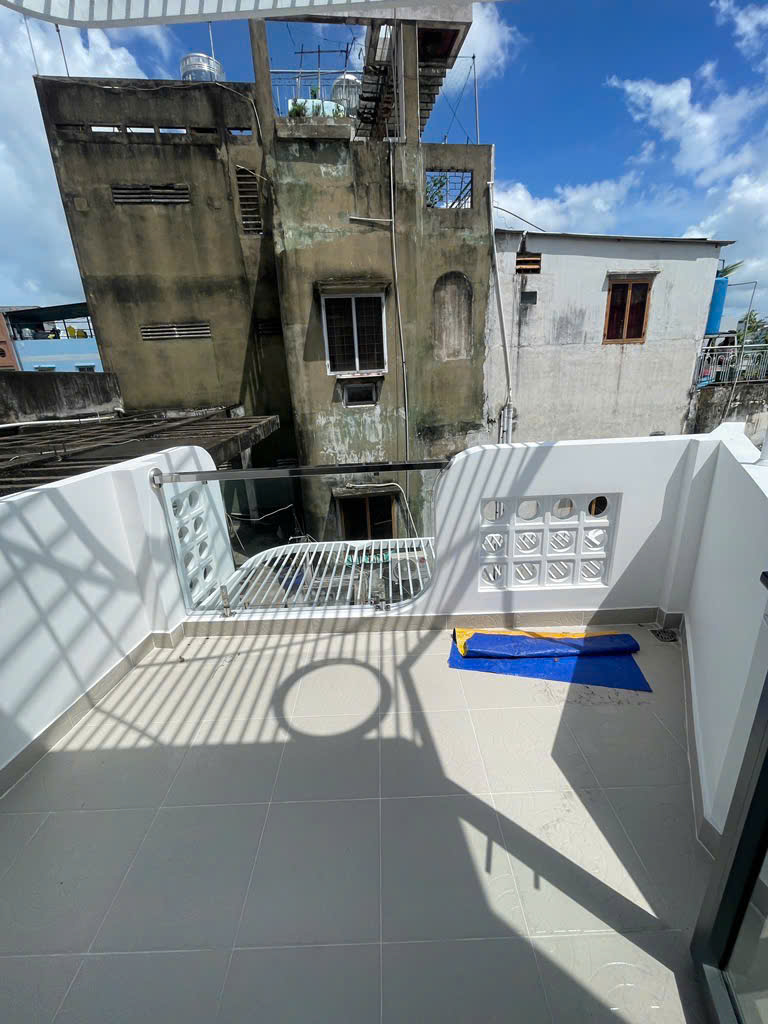 Mặt tiền thụt ngay Lê Quang Sung , sát chợ Minh Phụng, 47m2 Quận 6 chỉ 6,9 tỉ - Ảnh 4