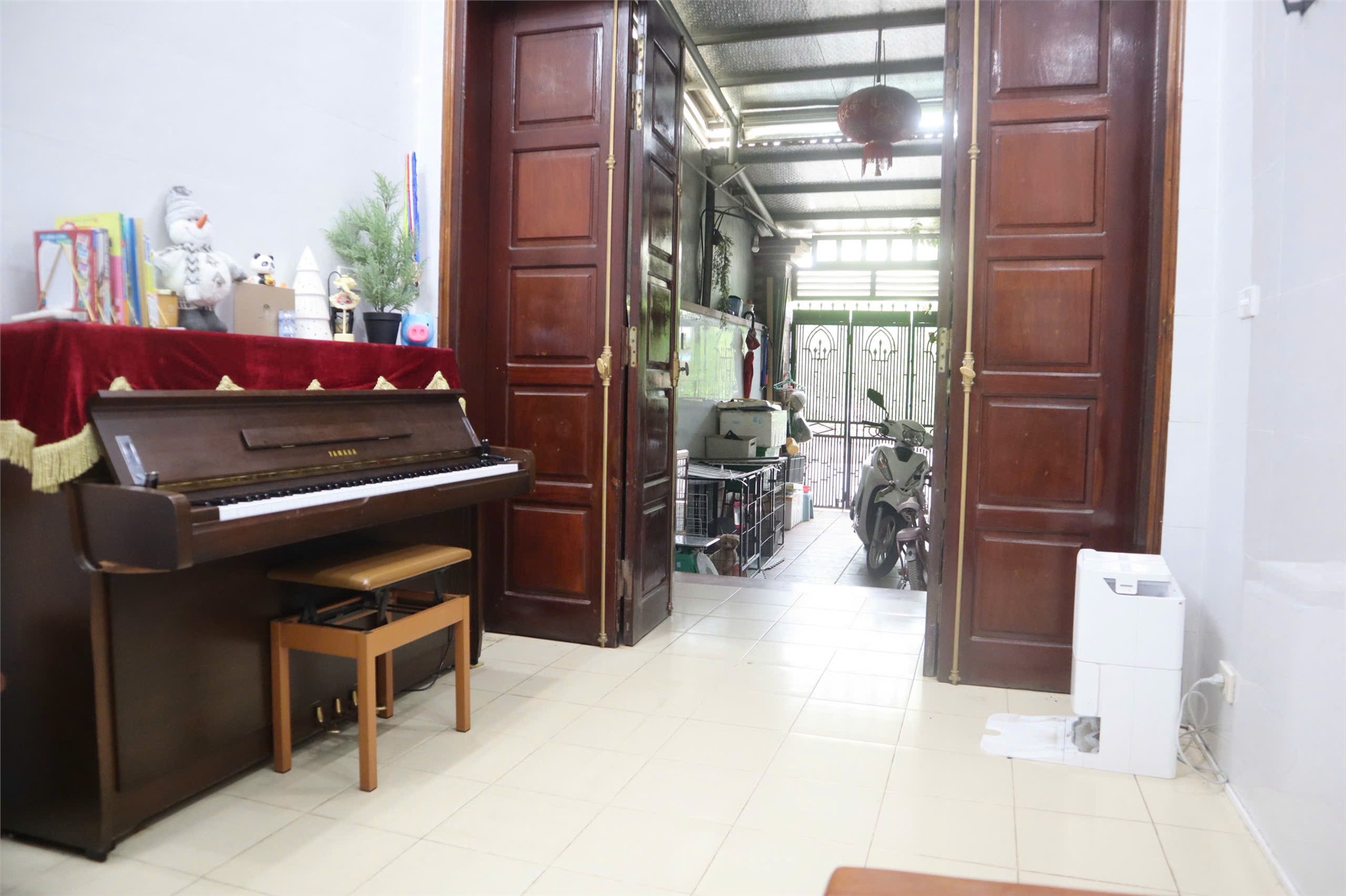 BÁN NHÀ MẶT ĐƯỜNG NGỌC THUỴ - Ô TÔ ĐỖ CỬA - 60 m2 x 4 tầng - KINH DOANH - VĂN PHÒNG - NỞ HẬU - Ảnh 1