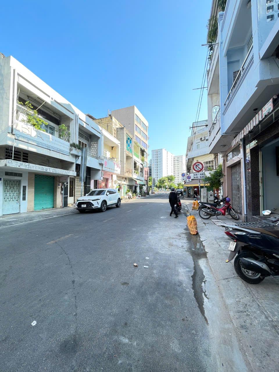 *** 20TỶ HƠN,83M2,4Tầng 4PN (4x20.5) Mặt Phố Tại Phan Phú Tiên Quận 5 - Ảnh 1