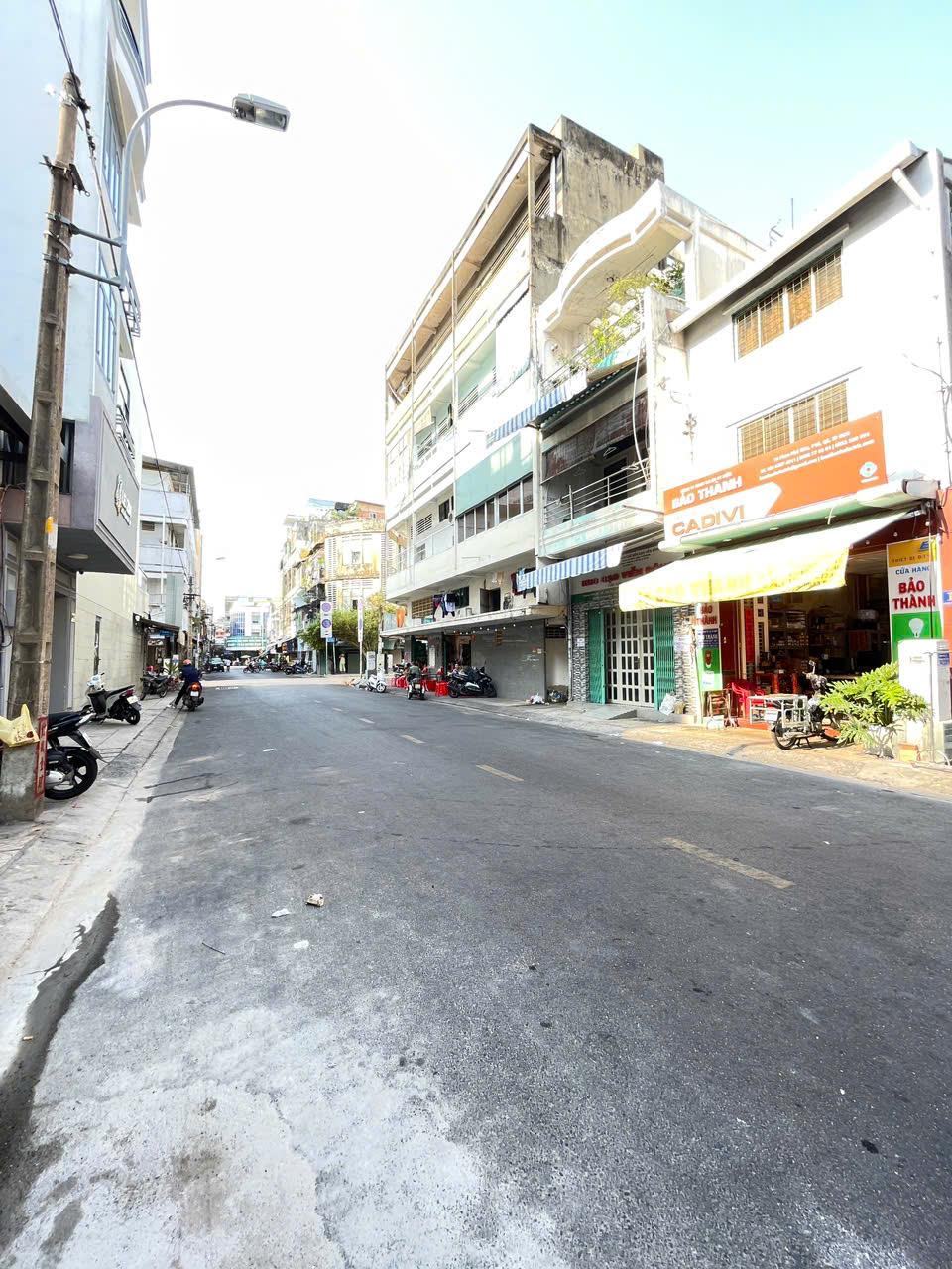 *** 20TỶ HƠN,83M2,4Tầng 4PN (4x20.5) Mặt Phố Tại Phan Phú Tiên Quận 5 - Ảnh 2