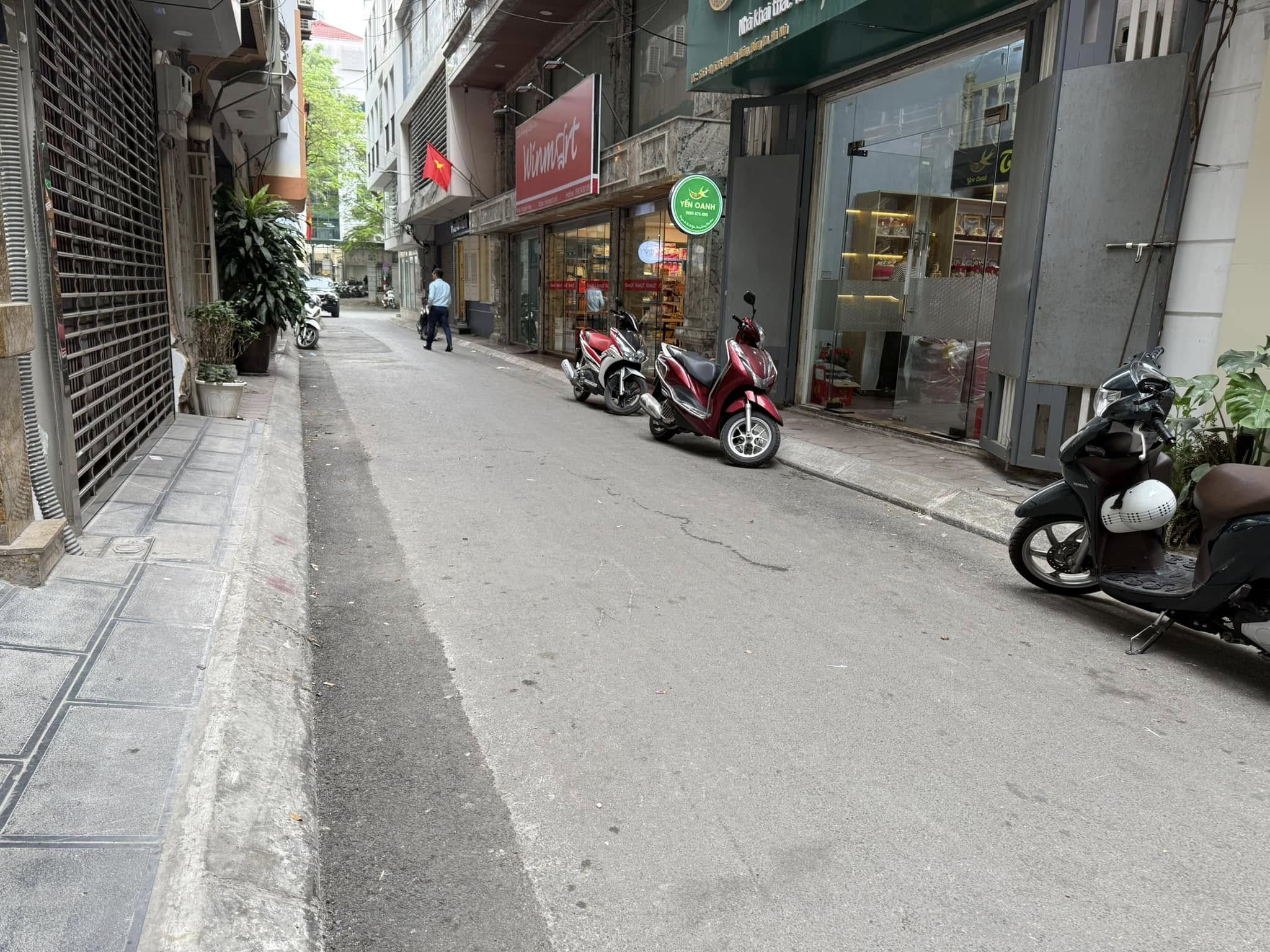 Bán nhà phân lô Nguyên Hồng - Đống Đa, 36m2 mt khủng - KINH DOANH - giá 16,3 tỷ - Ảnh chính