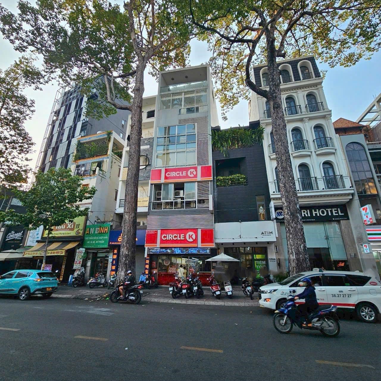 CẦN TIỀN GIẢM 5 TỶ NHÀ MT TRẦN QUANG KHẢI, Q1. 5,5X18M. 5 TẦNG. GIÁ 30 TỶ - Ảnh chính