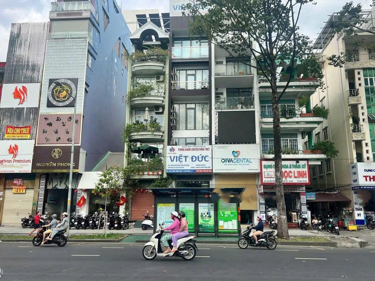 CẦN TIỀN GIẢM 5 TỶ NHÀ MT TRẦN QUANG KHẢI, Q1. 5,5X18M. 5 TẦNG. GIÁ 30 TỶ - Ảnh 1