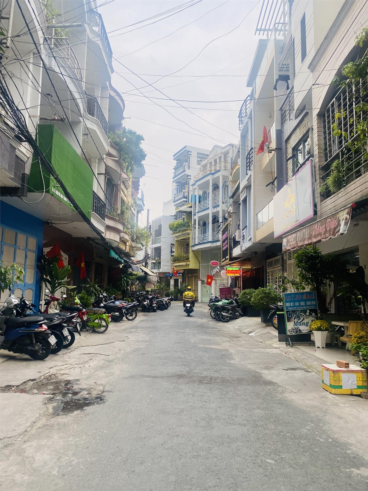 **Bán nhà mặt tiền Cù Chính Lan, phường 13, Tân Bình; (9x20) căn góc 2MT - Ảnh 4