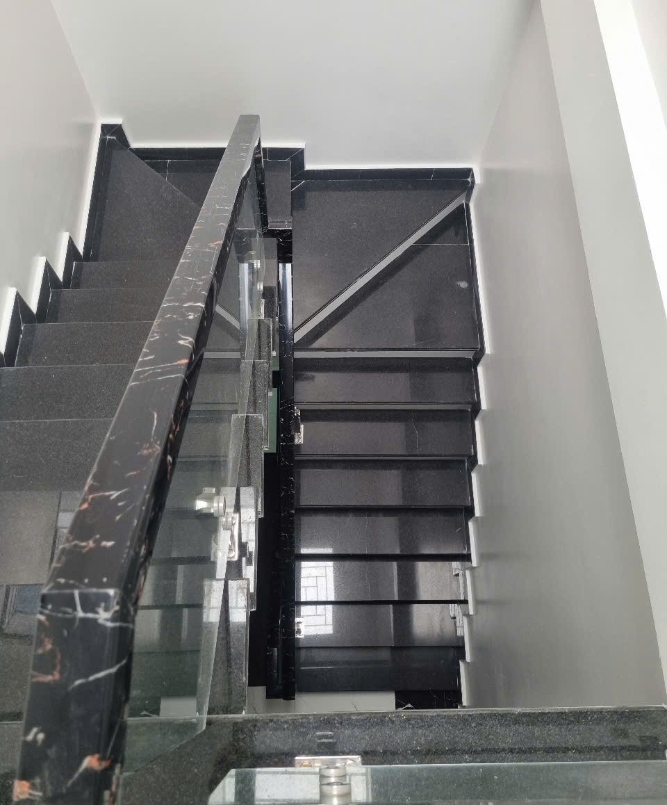 Bán Nhà Đẹp Full Nội Thất Tại Phố Phương Lưu, Đông Hải 1, Hải An – Trung Tâm Dân Cư Sầm Uất, Giá Tốt - Ảnh 4