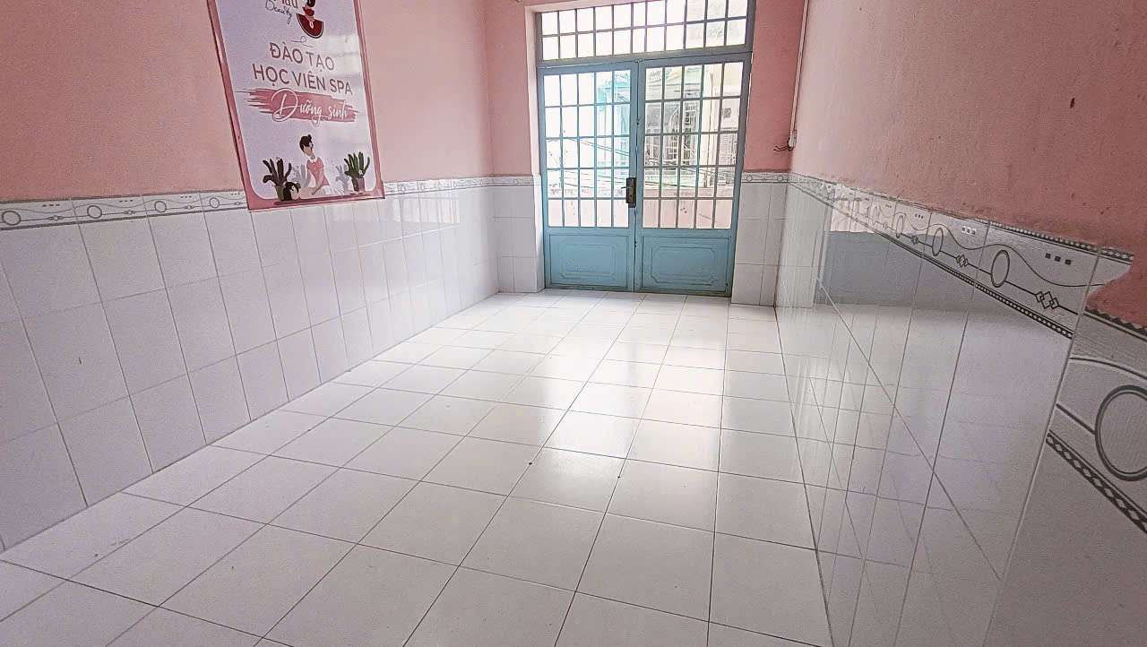 nhà 7 triêụ mặt tiền hẻm 233 cách đường Nguyễn Văn Cừ 50 m - Ảnh 2