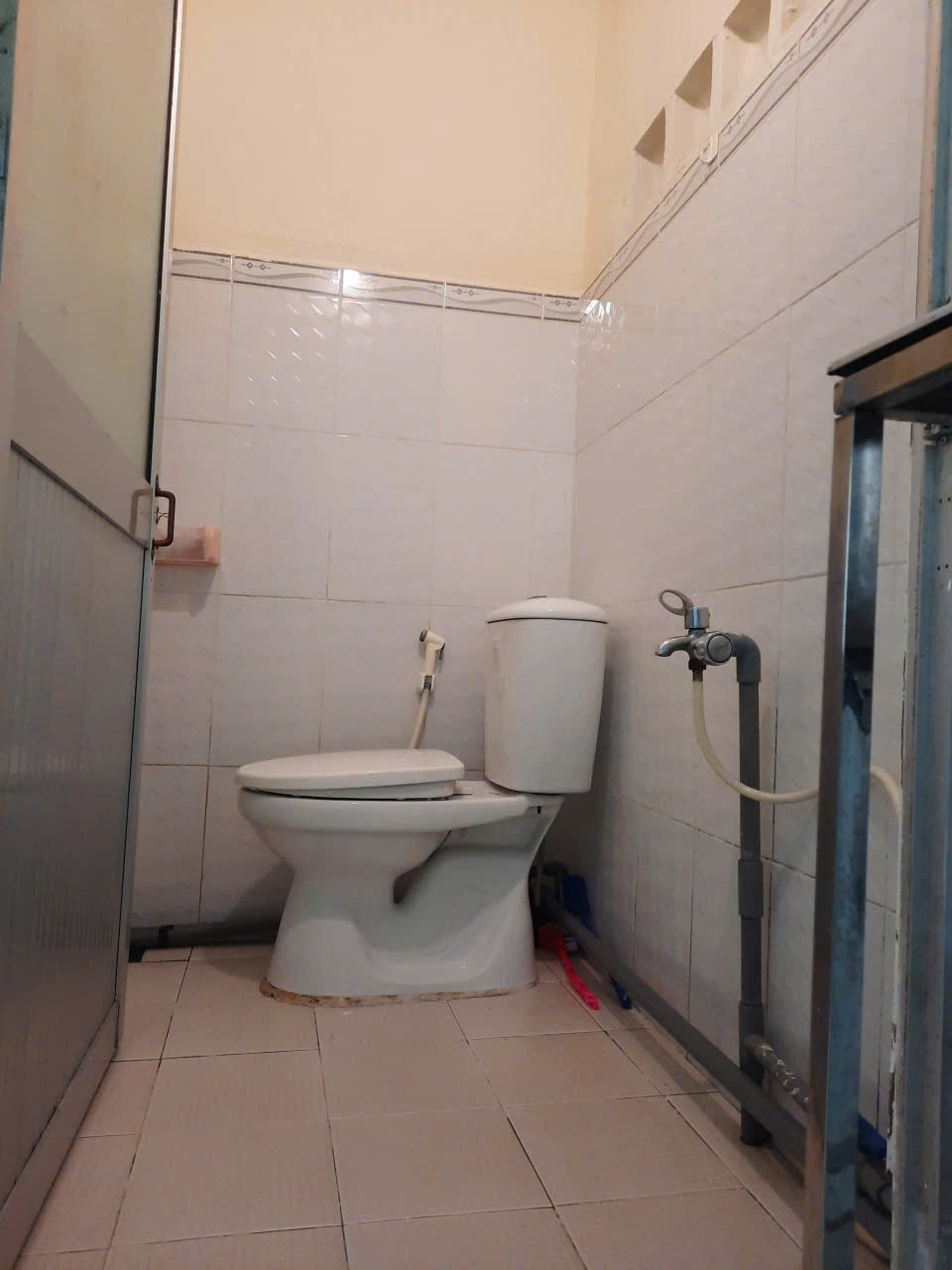 phòng trọ 2,5 tr có máy lạnh mặt tiền hẻm gần Trường Đại học Cần Thơ - Ảnh 4