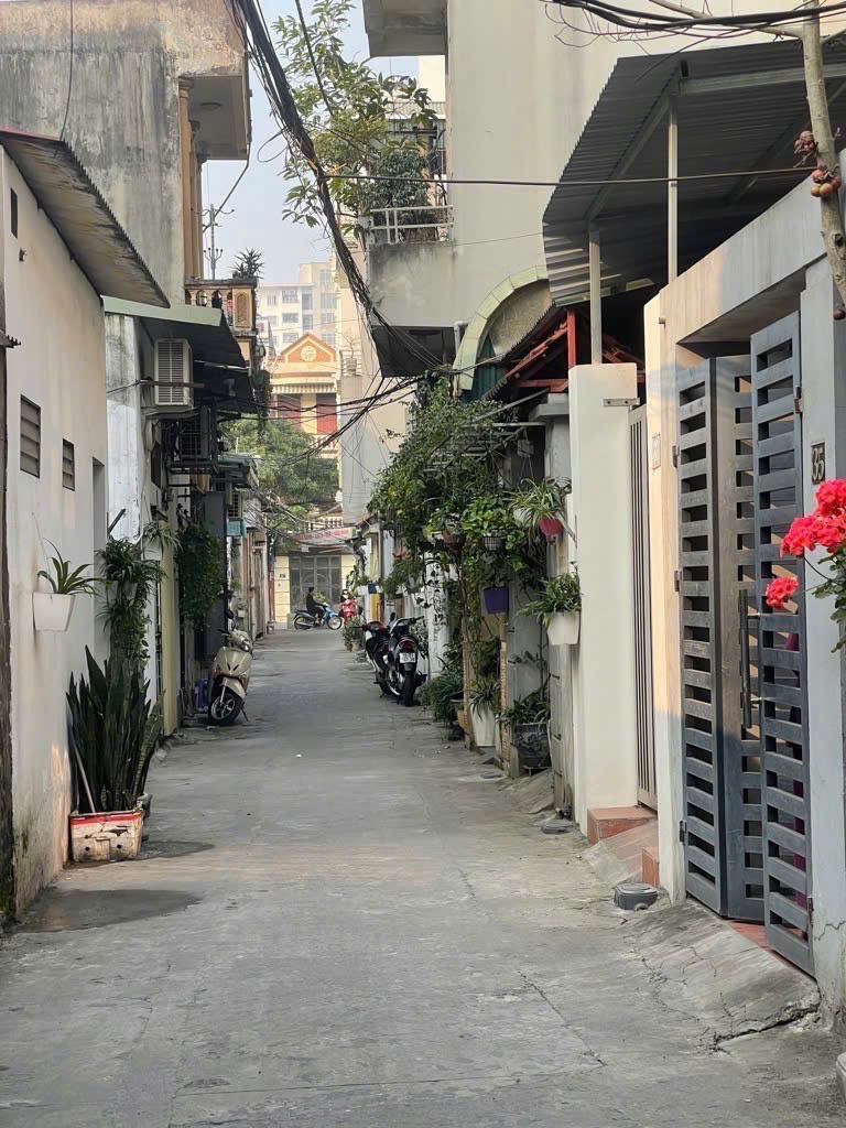 NGÕ Ô TO THÔNG_VỊ TRÍ ĐẸP TRUNG TÂM ĐỨC GIANG_DÒNG TIỀN ỔN ĐỊNH 54 TRIỆU/NĂM PHÙ HỢP GIỮ TIỀN , XÂY - Ảnh 2