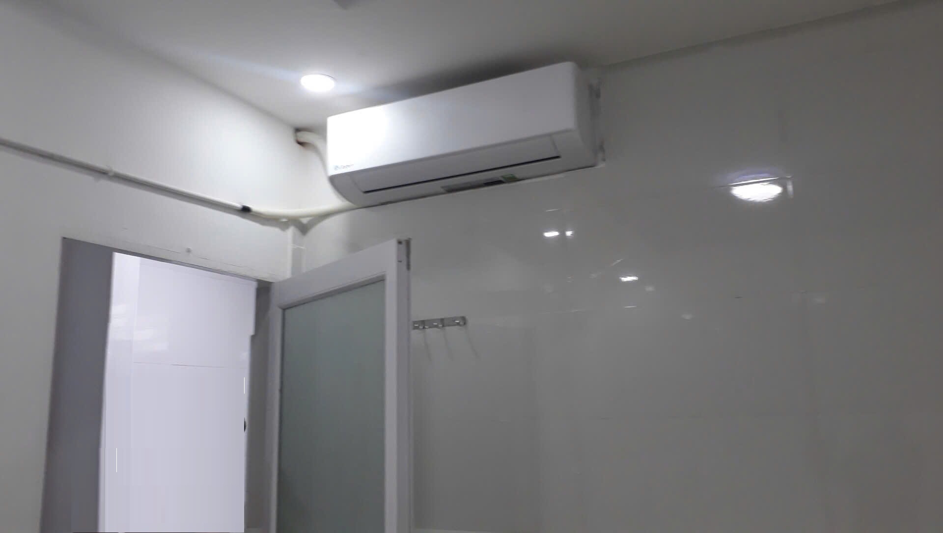 ♪ 2.45 tỷ Kiệt gần đường Nguyễn Hoàng thông Hoàng Diệu 45m2, 2 tầng, 3PN, sạch sẽ - Ảnh 4