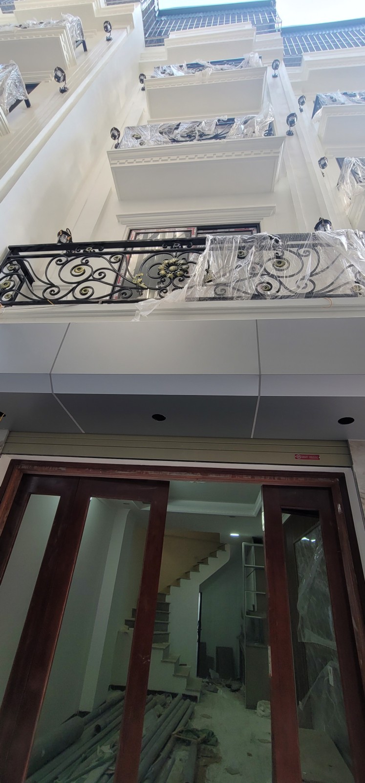BÁN NHÀ 5 TẦNG PHÚC LỢI – Ở NGAY – GIÁ TỐT  4.XX TỶ - LH EM HUYỀN 0383 150 180 - Ảnh chính
