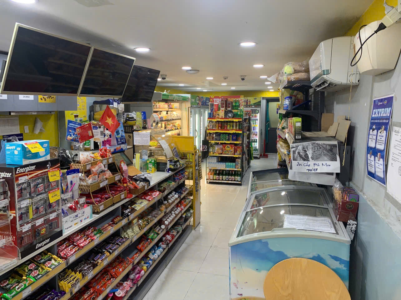 CHO THUÊ HẦM MẶT TIỀN – 307 LÝ TỰ TRỌNG, QUẬN 1 – 80m² – GIÁ TỐT THƯƠNG LƯỢNG - Ảnh chính
