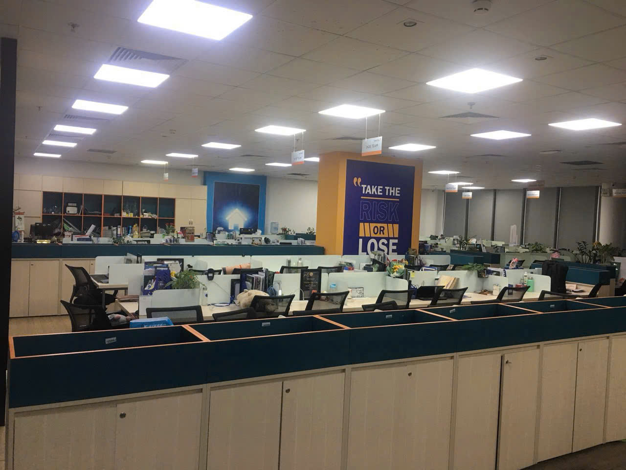 Bán Sàn Văn Phòng mặt đường Lê Văn sẵn sổ đỏ lâu dài diện tích 400m giá chỉ từ 55tr/m - Ảnh 2
