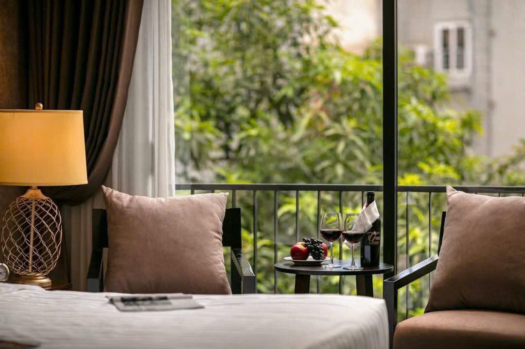 Siêu phẩm mặt hồTai Trâu,Ngọc Lâm,,65M,MT 4.5M,KD đỉnh,ô tô tránh,lô góc.Hơn 14 tỷ - Ảnh 1