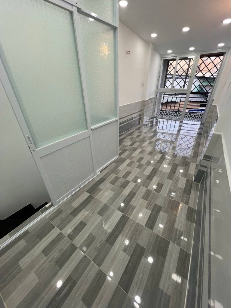 Bán nhà mặt tiền Đường số 8, Bình Tân gần Aeon Tân Phú, 20m2 - 3x7 - 2 tầng, chỉ hơn 2 tỷ. - Ảnh 2