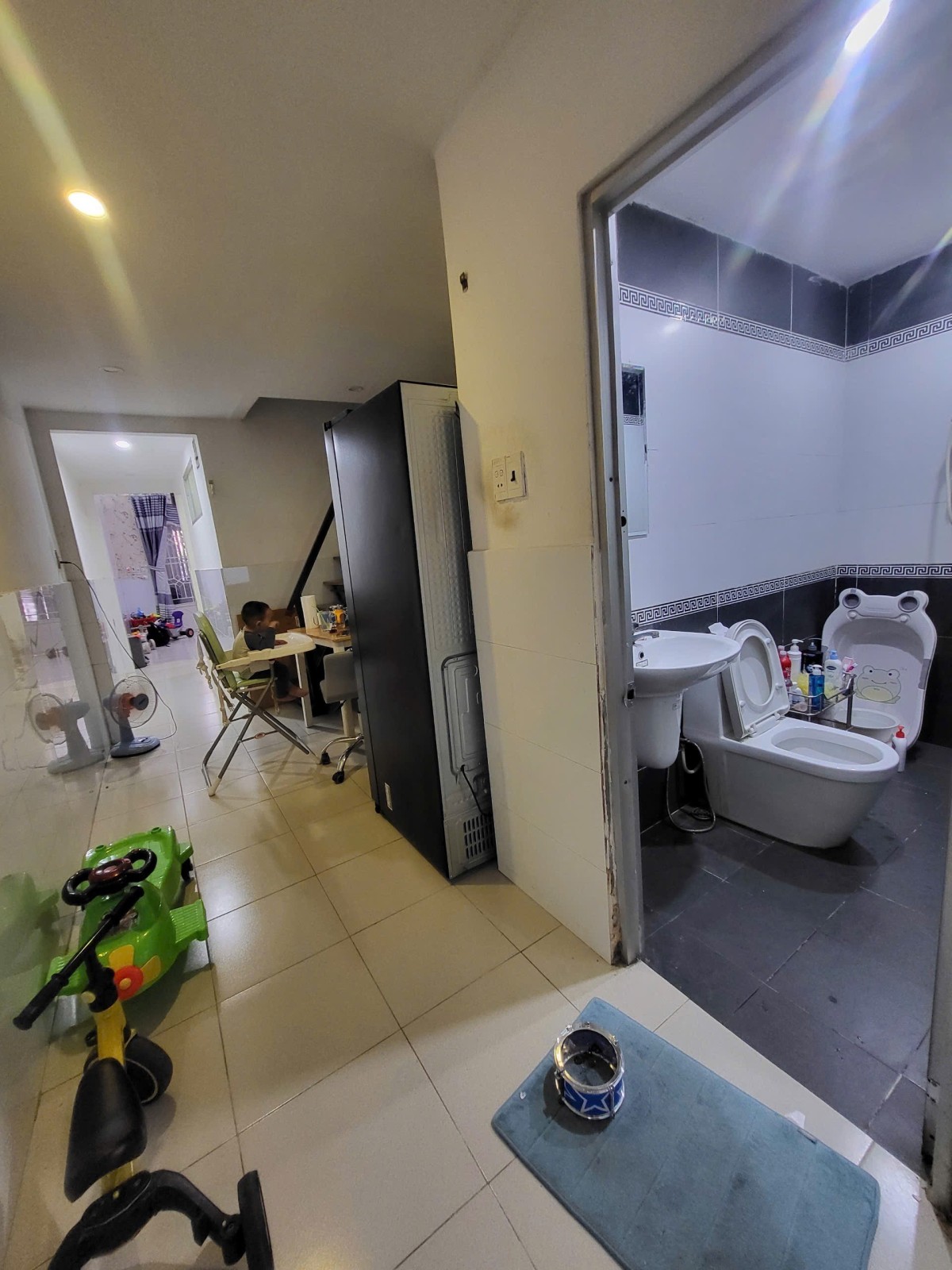 Nhà 2 tầng Hiệp Bình Chánh Thủ Đức, ngang 5m, giá 4.35 tỷ còn thương lượng - Ảnh 1