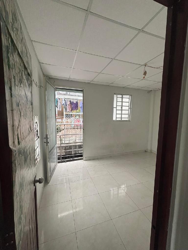 Bán nhà Nguyễn Thị Tú, gần ngã tư Gò Mây, Bình Tân, 24m2 - 4x6 - 2 tầng, chỉ 2 tỷ. - Ảnh 3