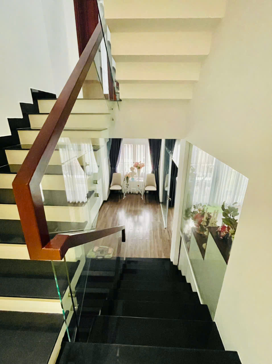 Cần Bán nhà đẹp mặt tiền Nguyễn Hữu Huân, Tân lập  TP Nha Trang.DT: 137,62m² mặt tiền 6.15m<br>Giá: - Ảnh 2
