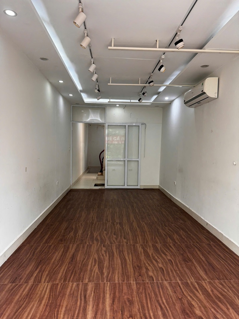 Chính chủ cho thuê cả nhà mặt phố số 354 Thái Hà (nhà treo biển The Alley). - Ảnh 1