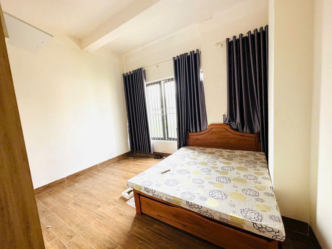 NHÀ 3 TẦNG KIÊN CỐ - MẶT TIỀN NGUYỄN ĐÌNH - ĐẦU TƯ ĐỈNH.siêu rẻ chỉ 6,1 tỷ - Ảnh 2