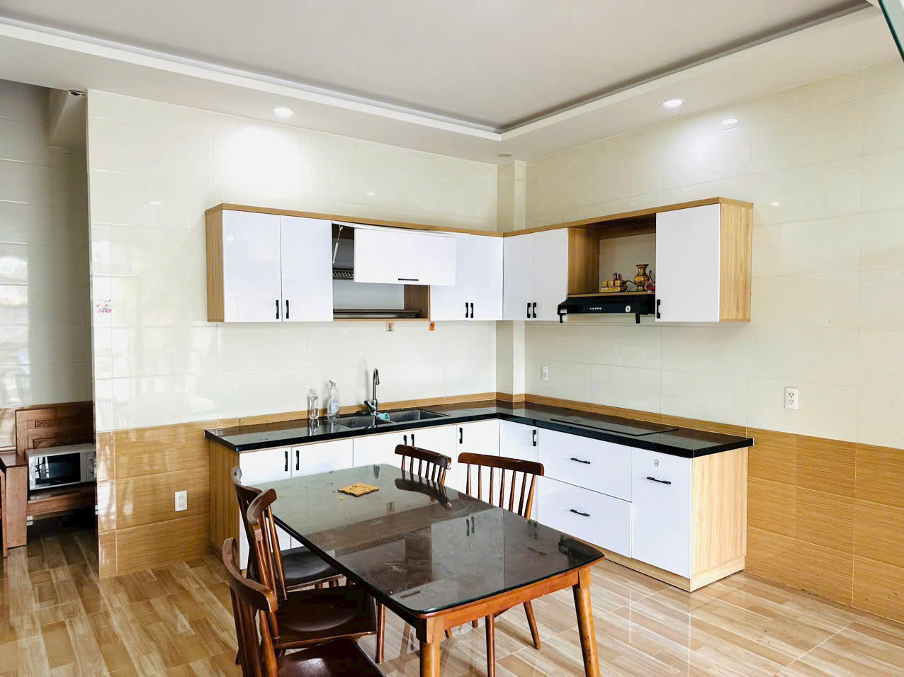 NHÀ 3 TẦNG KIÊN CỐ - MẶT TIỀN NGUYỄN ĐÌNH - ĐẦU TƯ ĐỈNH.siêu rẻ chỉ 6,1 tỷ - Ảnh 1
