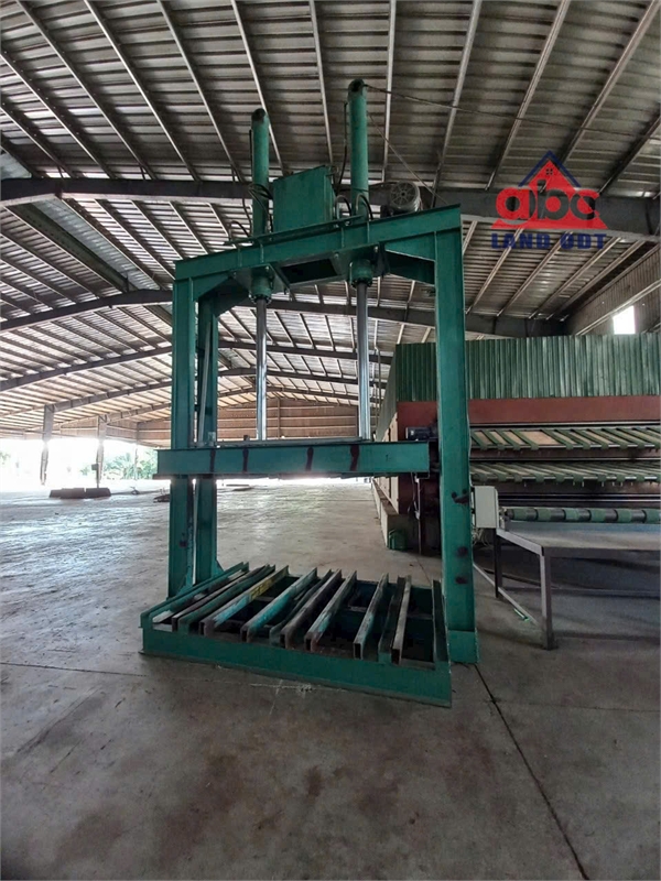 X080 nhà xưởng sản xuất cần chuyển nhượng liền. trên thửa đất rộng. đầy đủ tiện nghi - Ảnh chính
