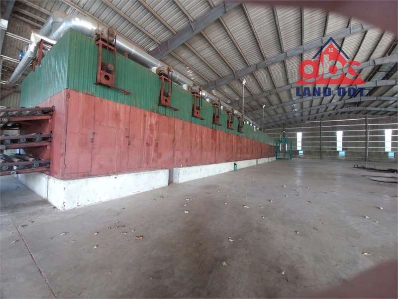 X080 nhà xưởng sản xuất cần chuyển nhượng liền. trên thửa đất rộng. đầy đủ tiện nghi - Ảnh 1