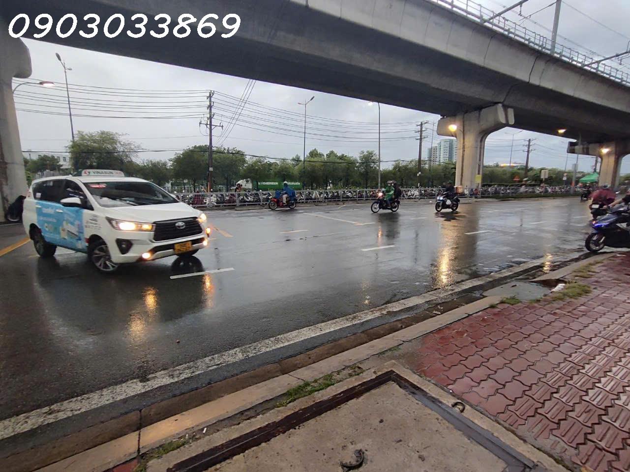 CẦN BÁN NHÀ 2 TẦNG MẶT TIỀN XA LỘ HÀ NỘI - ĐỐI DIỆN TRẠM METRO -  23 TỶ - 135M2 - 2 TẦNG - Ảnh 3