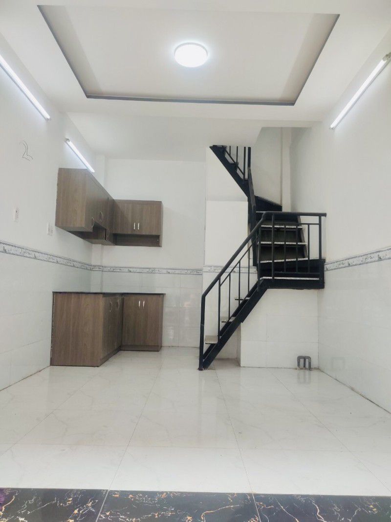 NHÀ QUẬN 7 - MẶT TIỀN ĐƯỜNG NGUYỄN VĂN QUỲ - 2 TẦNG - 2 PN - GIẢ CHỈ 2.1 TỶ - Ảnh 2