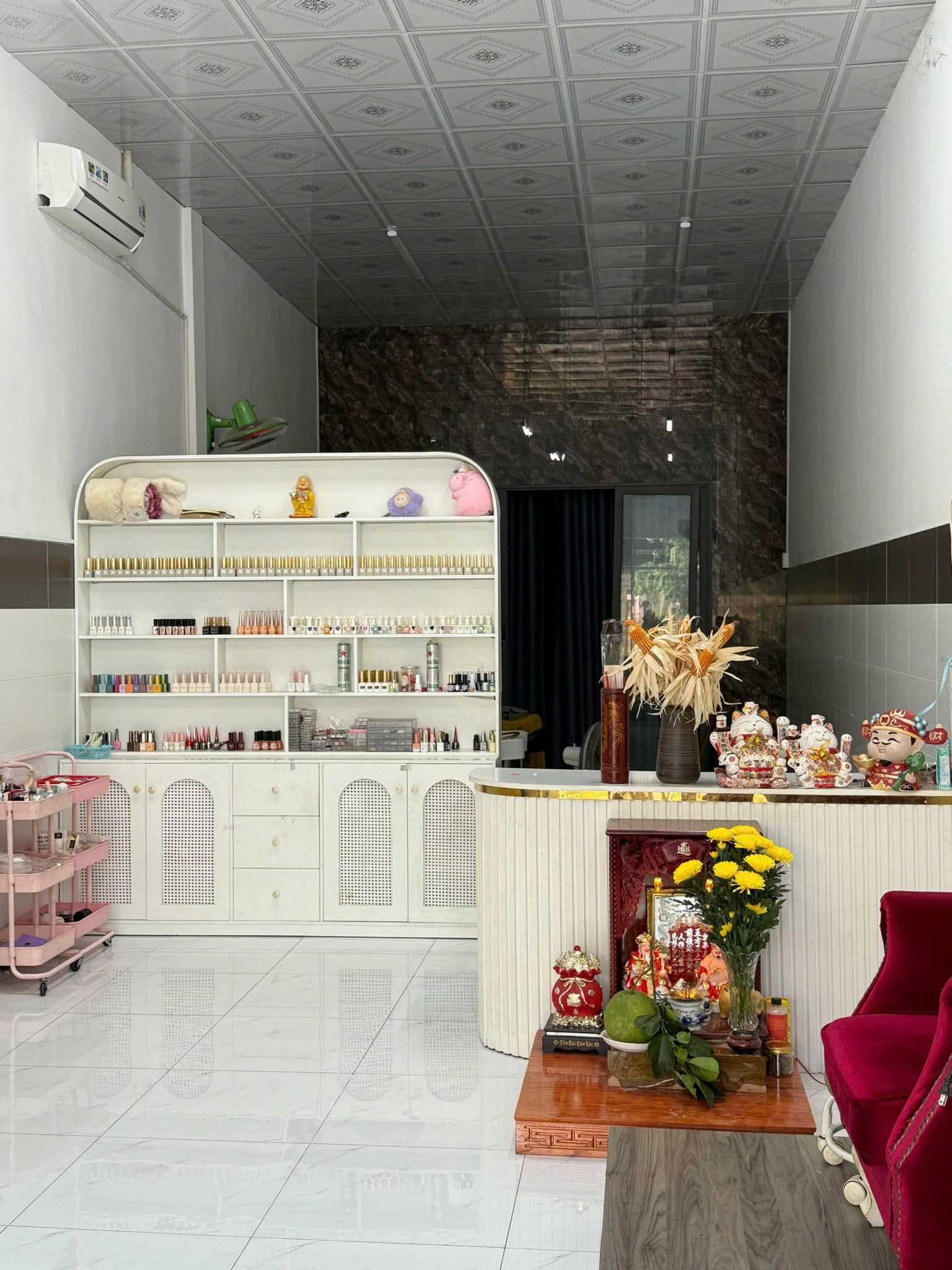 CHÍNH CHỦ CẦN SANG NHƯỢNG QUÁN NAIL- MI - GỘI TRUNG TÂM CHỢ THỦ THỪA - Ảnh 3