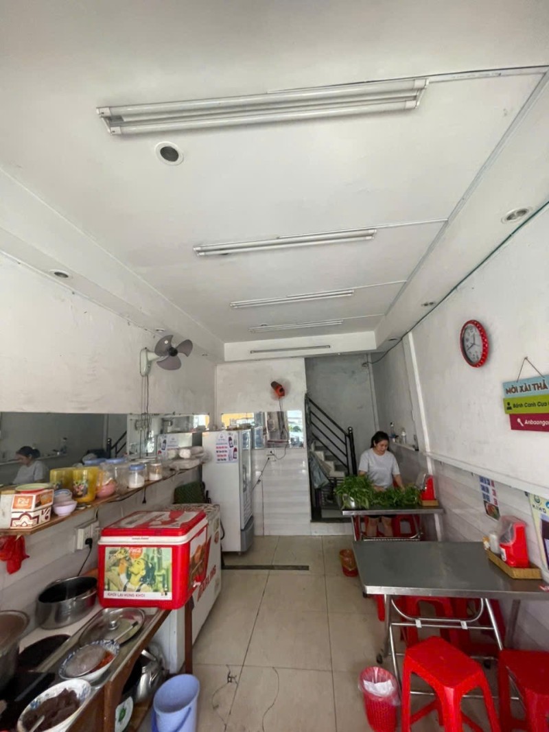VIP VỊ TRÍ SIÊU MẶT TIỀN VIP KINH DOANH SẦM UẤT NHẤT ĐƯỜNG NGUYỄN KIỆM PHƯỜNG 4 PHÚ NHUẬN.<br>3 TẦNG - Ảnh chính